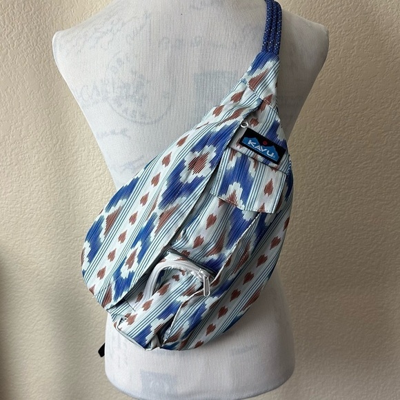 Kavu Rope Sling Bag River Ikat Canvas Shoulder Handbag Purse Travel NEW - Picture 2 of 10
